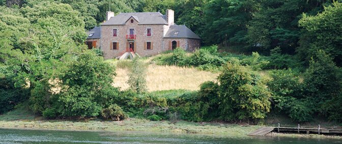 Maison de l'estuaire à Plourivo dans la forêt de Penhoat Lancerf Maison de l'estuaire à Plourivo dans la forêt de Penhoat Lancerf